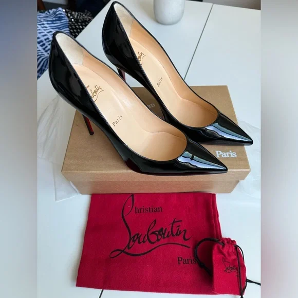Brand new Christian Louboutin Décolleté 554 100 patent-leather pumps - Picture 4 of 8